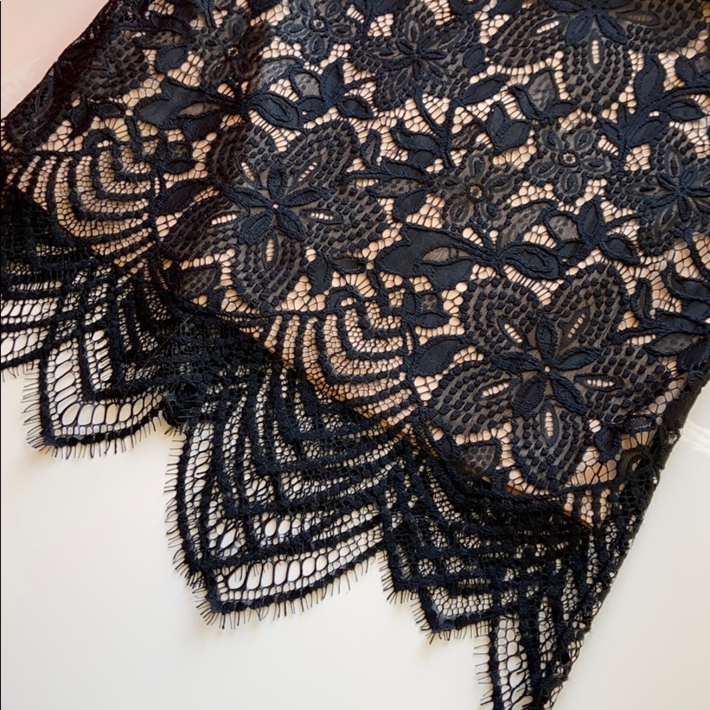 NWT Sharagano Floral Lace Scalloped Sheath Dress - Picture 3 of 9